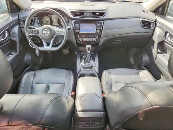5N1AT2MV9HC813968 2017 NISSAN ROGUE - Image 8