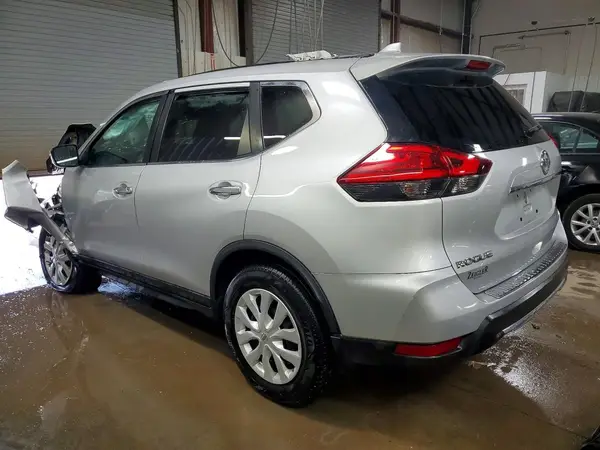 5N1AT2MV9HC814103 2017 NISSAN ROGUE - Image 2