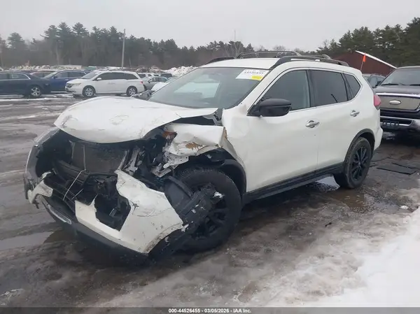 5N1AT2MV9HC817048 2017 NISSAN ROGUE - Image 2