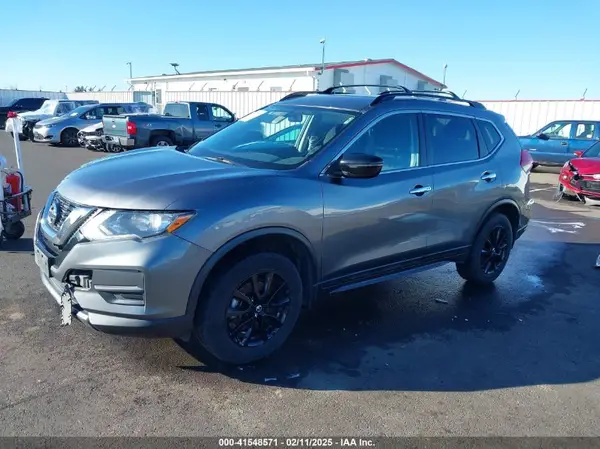 5N1AT2MV9HC817762 2017 NISSAN ROGUE - Image 2