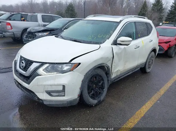 5N1AT2MV9HC819771 2017 NISSAN ROGUE - Image 2