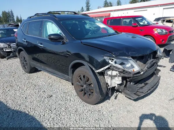 5N1AT2MV9HC822220 2017 NISSAN ROGUE - Image 1