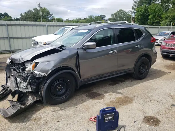 5N1AT2MV9HC825487 2017 NISSAN ROGUE - Image 1
