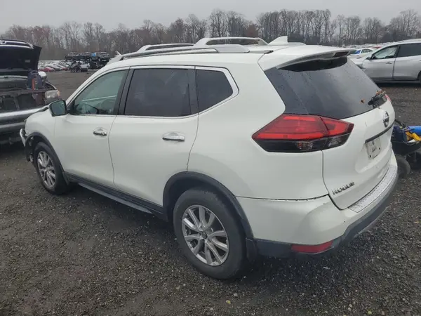 5N1AT2MV9HC827031 2017 NISSAN ROGUE - Image 2
