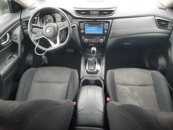 5N1AT2MV9HC827031 2017 NISSAN ROGUE - Image 8