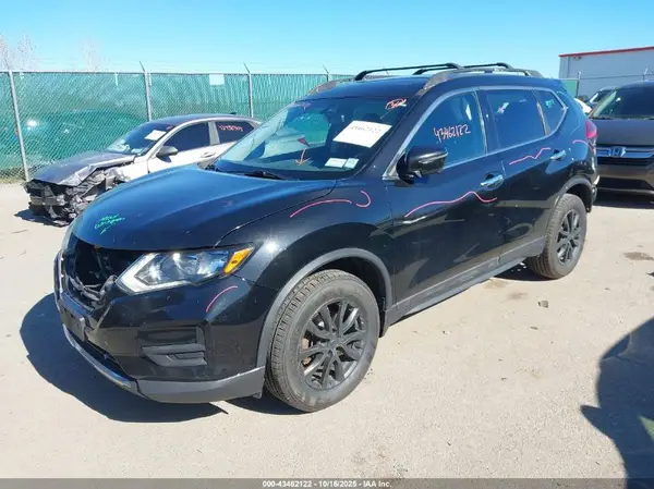 5N1AT2MV9HC827899 2017 NISSAN ROGUE - Image 2
