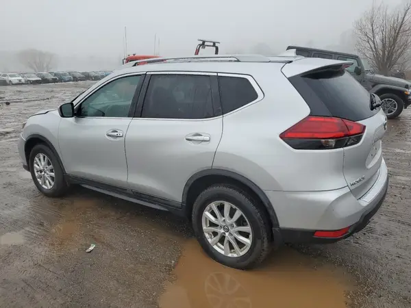 5N1AT2MV9HC829233 2017 NISSAN ROGUE - Image 2