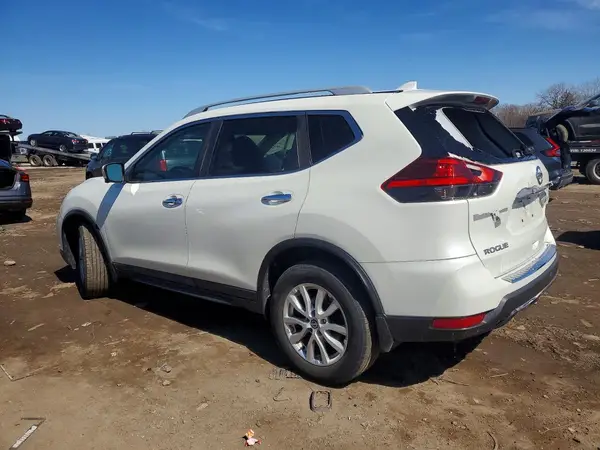 5N1AT2MV9HC830513 2017 NISSAN ROGUE - Image 2