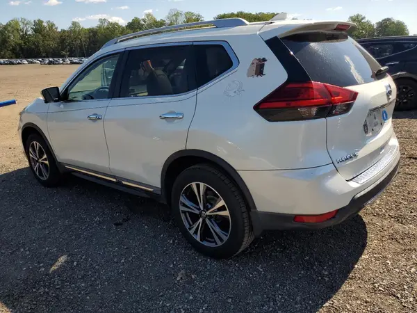 5N1AT2MV9HC835517 2017 NISSAN ROGUE - Image 2