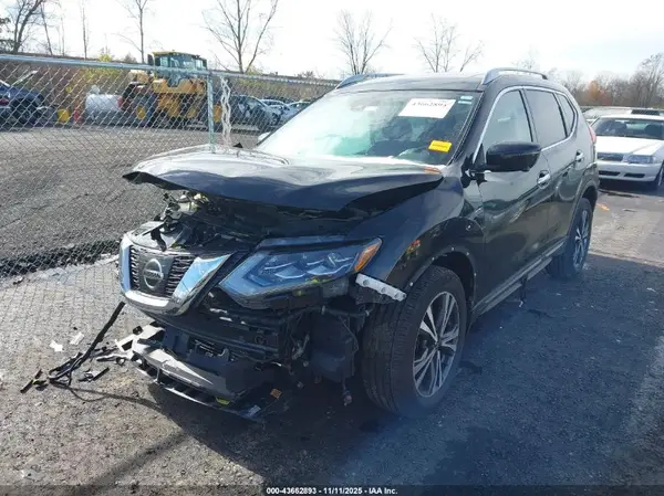 5N1AT2MV9HC840197 2017 NISSAN ROGUE - Image 2