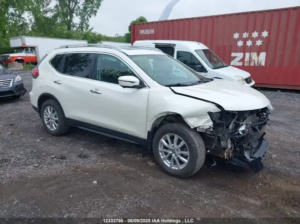 5N1AT2MV9HC842421 2017 NISSAN ROGUE - Image 1