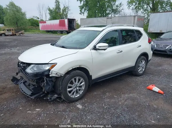 5N1AT2MV9HC842421 2017 NISSAN ROGUE - Image 2