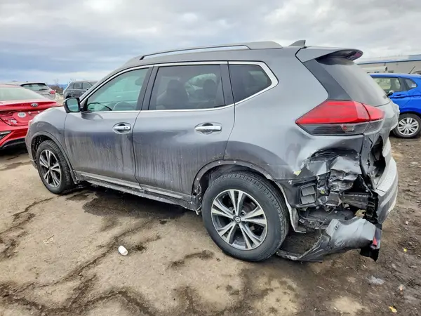 5N1AT2MV9HC843567 2017 NISSAN ROGUE - Image 2