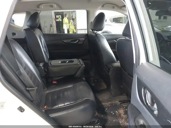 5N1AT2MV9HC844394 2017 NISSAN ROGUE - Image 8