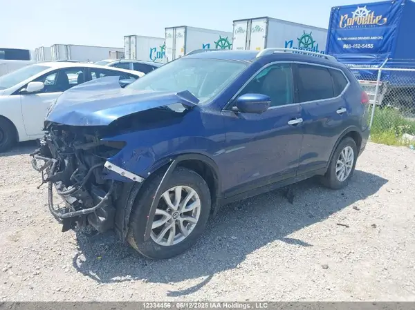 5N1AT2MV9HC850633 2017 NISSAN ROGUE - Image 2