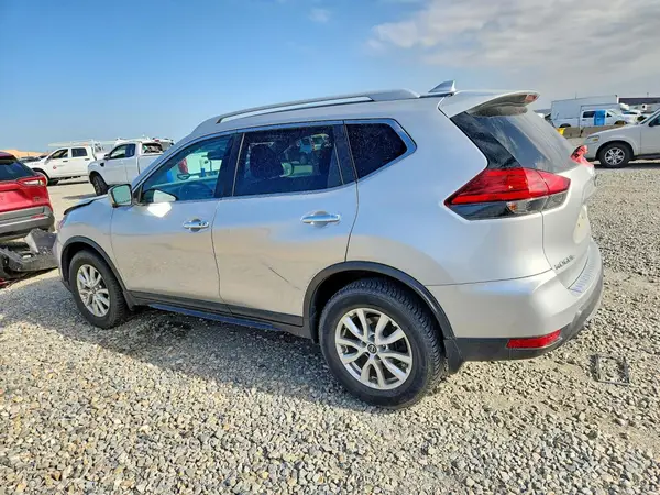 5N1AT2MV9HC852026 2017 NISSAN ROGUE - Image 2