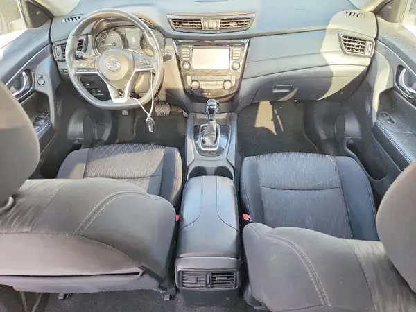 5N1AT2MV9HC852026 2017 NISSAN ROGUE - Image 8