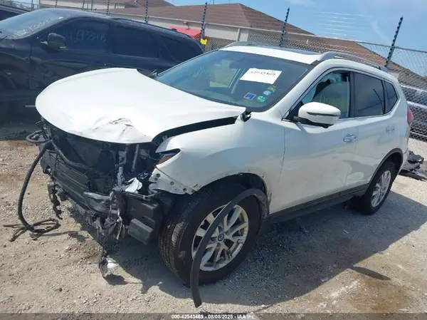 5N1AT2MV9HC856755 2017 NISSAN ROGUE - Image 2