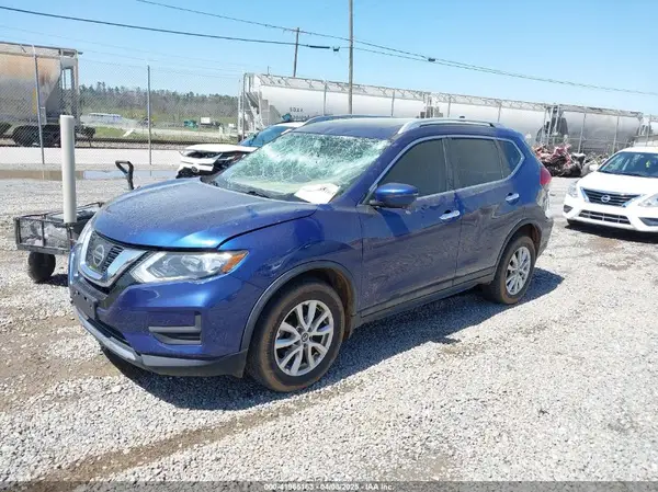 5N1AT2MV9HC859235 2017 NISSAN ROGUE - Image 2
