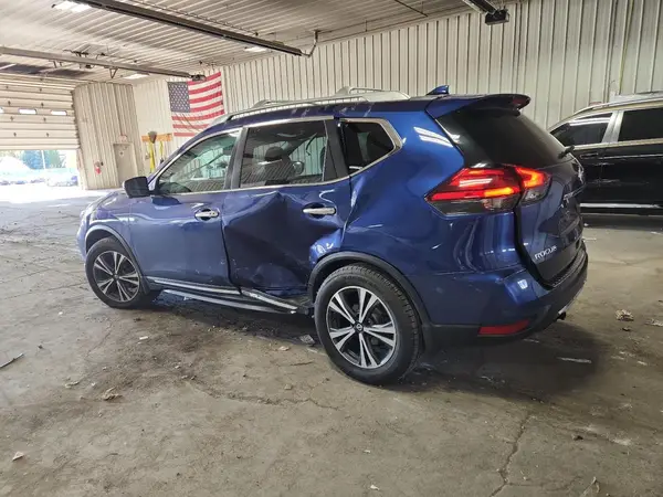 5N1AT2MV9HC862765 2017 NISSAN ROGUE - Image 2
