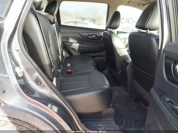 5N1AT2MV9HC869036 2017 NISSAN ROGUE - Image 8