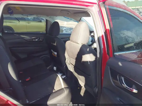5N1AT2MV9HC875936 2017 NISSAN ROGUE - Image 8