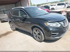 5N1AT2MV9HC879890 2017 NISSAN ROGUE