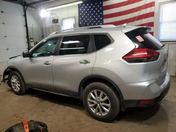 5N1AT2MV9HC881638 2017 NISSAN ROGUE - Image 2