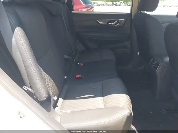5N1AT2MV9HC887391 2017 NISSAN ROGUE - Image 8