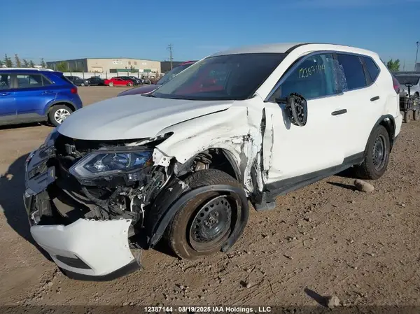 5N1AT2MV9HC891912 2017 NISSAN ROGUE - Image 2