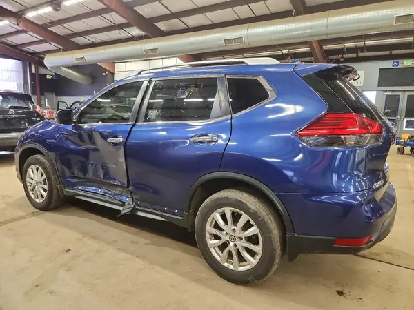 5N1AT2MV9HC896835 2017 NISSAN ROGUE - Image 2