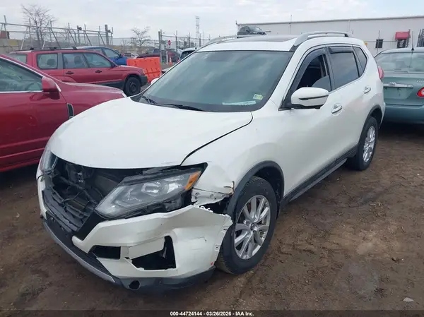 5N1AT2MV9HC896978 2017 NISSAN ROGUE - Image 2