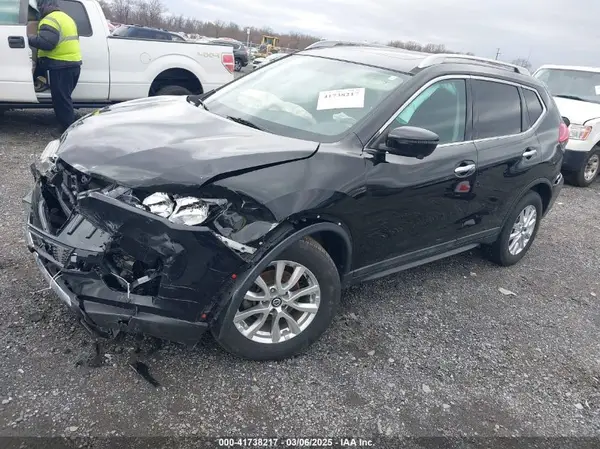 5N1AT2MV9HC897080 2017 NISSAN ROGUE - Image 2