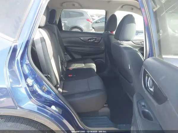 5N1AT2MV9JC700219 2018 NISSAN ROGUE - Image 8