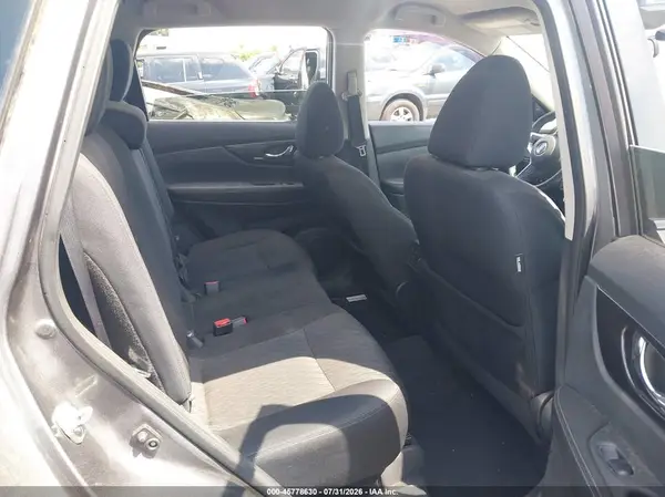 5N1AT2MV9JC702584 2018 NISSAN ROGUE - Image 8