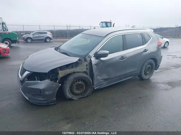 5N1AT2MV9JC702990 2018 NISSAN ROGUE - Image 2
