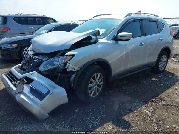 5N1AT2MV9JC710183 2018 NISSAN ROGUE - Image 2