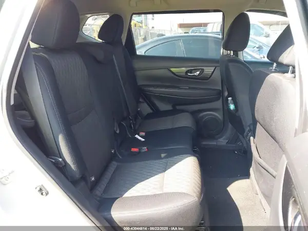 5N1AT2MV9JC710183 2018 NISSAN ROGUE - Image 8