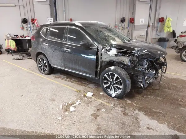 5N1AT2MV9JC716047 2018 NISSAN ROGUE - Image 1