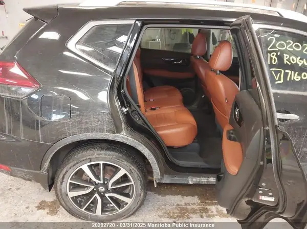5N1AT2MV9JC716047 2018 NISSAN ROGUE - Image 8
