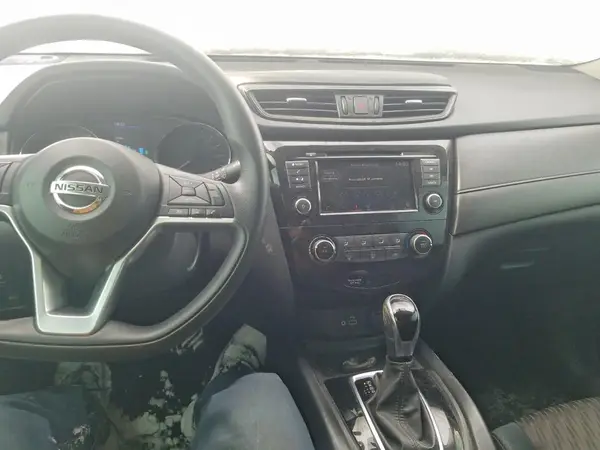 5N1AT2MV9JC719420 2018 NISSAN ROGUE - Image 8