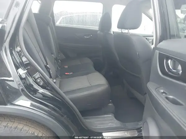 5N1AT2MV9JC724178 2018 NISSAN ROGUE - Image 8