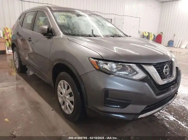 5N1AT2MV9JC726755 2018 NISSAN ROGUE - Image 1