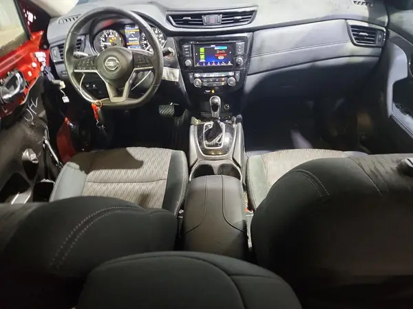 5N1AT2MV9JC736573 2018 NISSAN ROGUE - Image 8