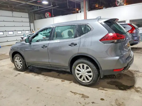 5N1AT2MV9JC741370 2018 NISSAN ROGUE - Image 2