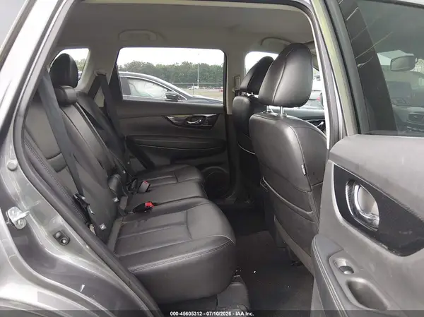 5N1AT2MV9JC742471 2018 NISSAN ROGUE - Image 8