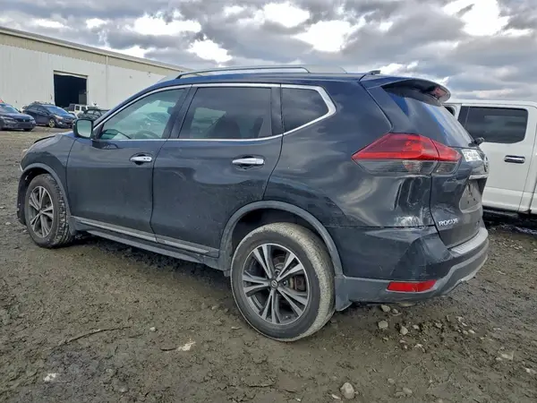 5N1AT2MV9JC753597 2018 NISSAN ROGUE - Image 2