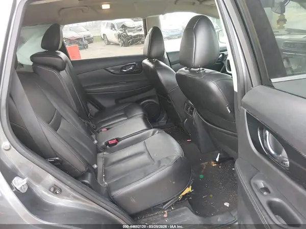 5N1AT2MV9JC753695 2018 NISSAN ROGUE - Image 8