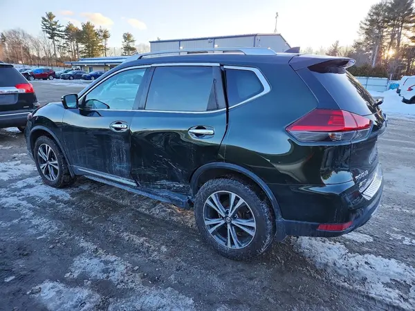 5N1AT2MV9JC757469 2018 NISSAN ROGUE - Image 2