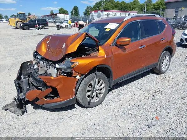 5N1AT2MV9JC762087 2018 NISSAN ROGUE - Image 2